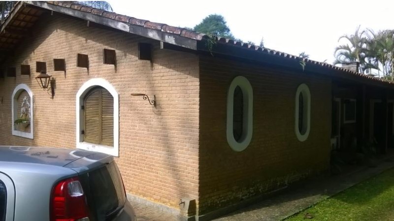  O IMÓVEL DE MATRÍCULA Nº 77.225 DO CARTÓRIO DEREGISTRO DE IMÓVEIS DE ITAPECERICA DA SERRA/SP.CADASTRO MUNICIPAL: 22153.21.01.0001.00.000. DESCRIÇÃO:Um terreno situado em um antigo caminho para São Lourenço, emzona rural do distrito e São Lourenço da Serra, Município eComarca e Itapecerica da S